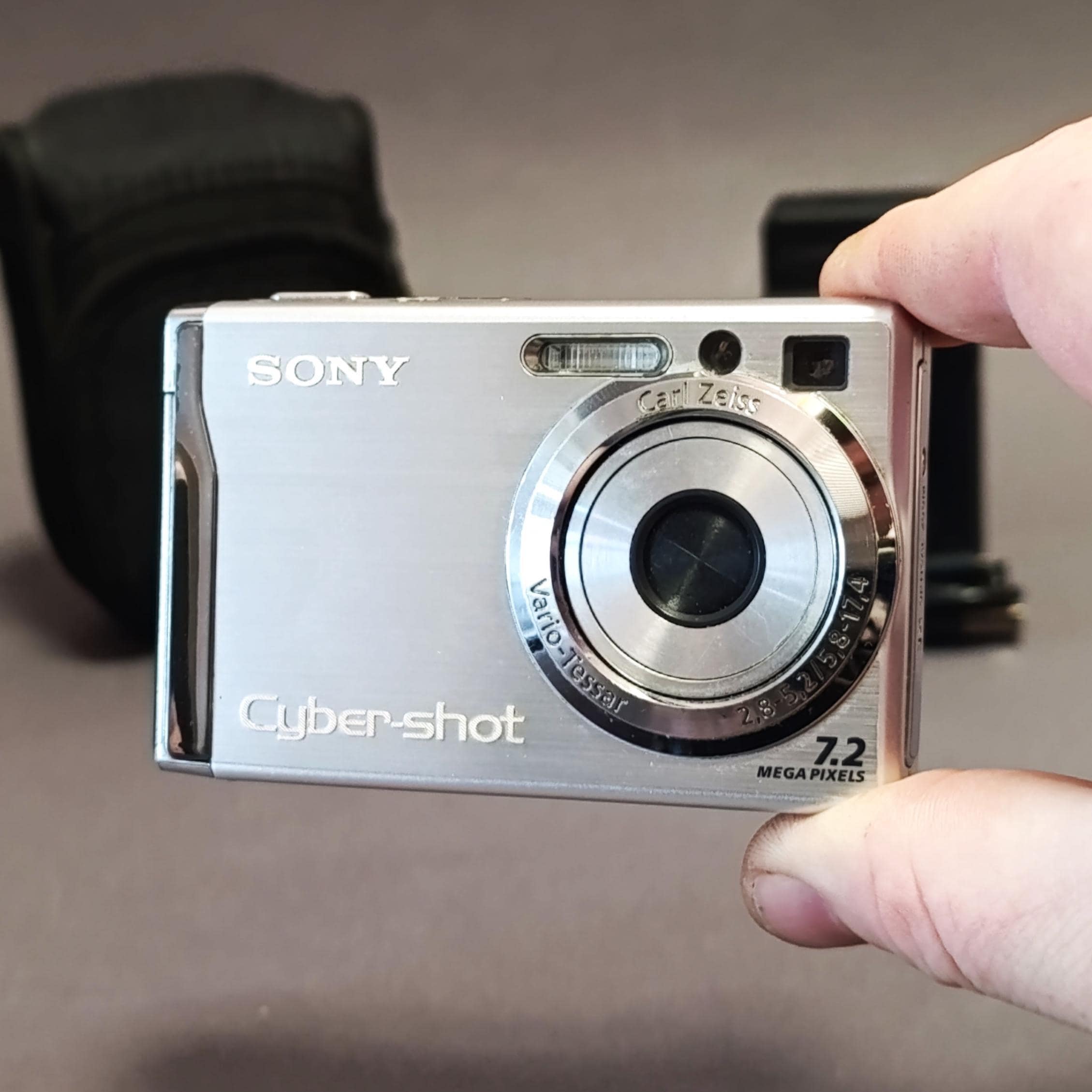 DSC-W80 Sony Cyber-shot Digital Camera 7.2MP Silver | - シルバー