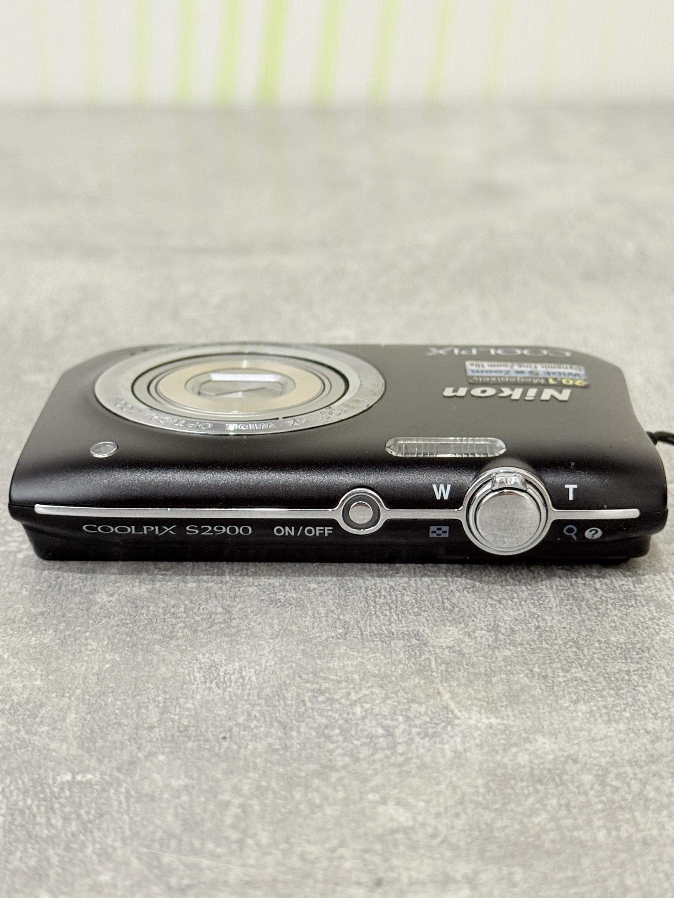 Nikon COOLPIX S2900 Digital Camera 20MP / Compact Point & Shoot