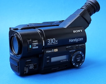 SONY CCD-TR420E PAL Video8 Tape Analogue Video Camera Handycam