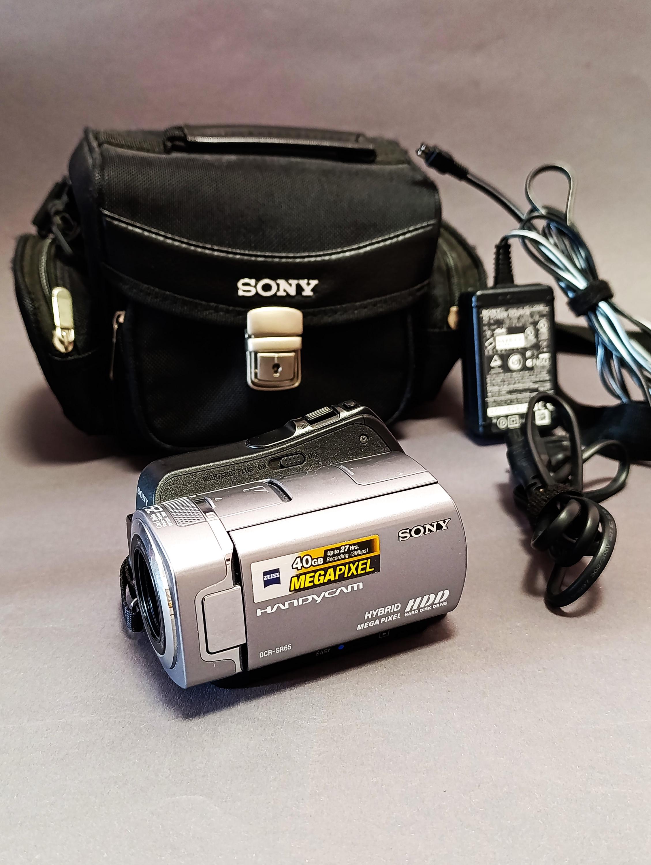 Sony DCR-SR65E 40GB Handycam Digital Video Camera Recorder - Ready