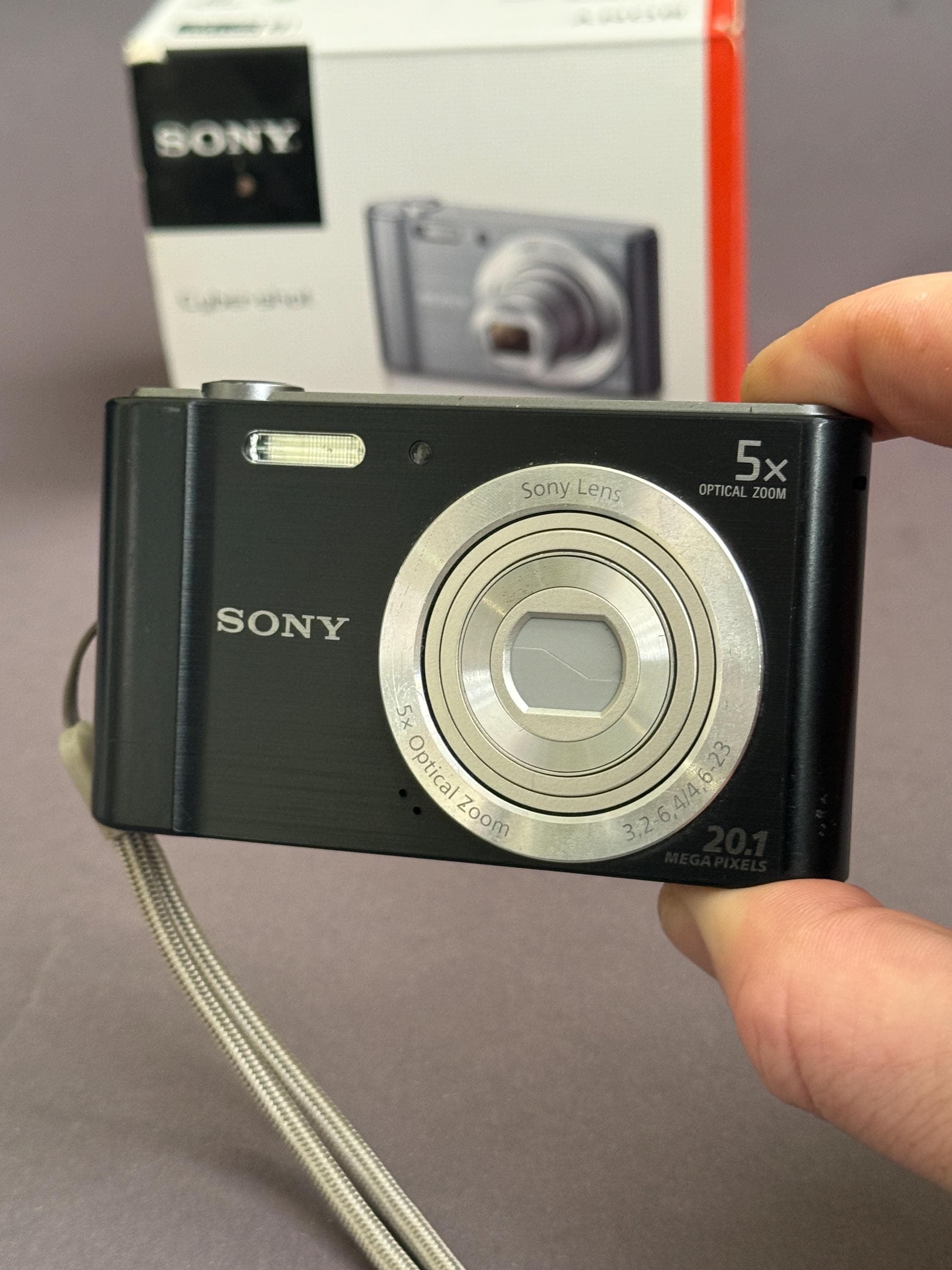 Sony Cyber-shot DSC-W810: 20.1MP Black Compact Digital Camera