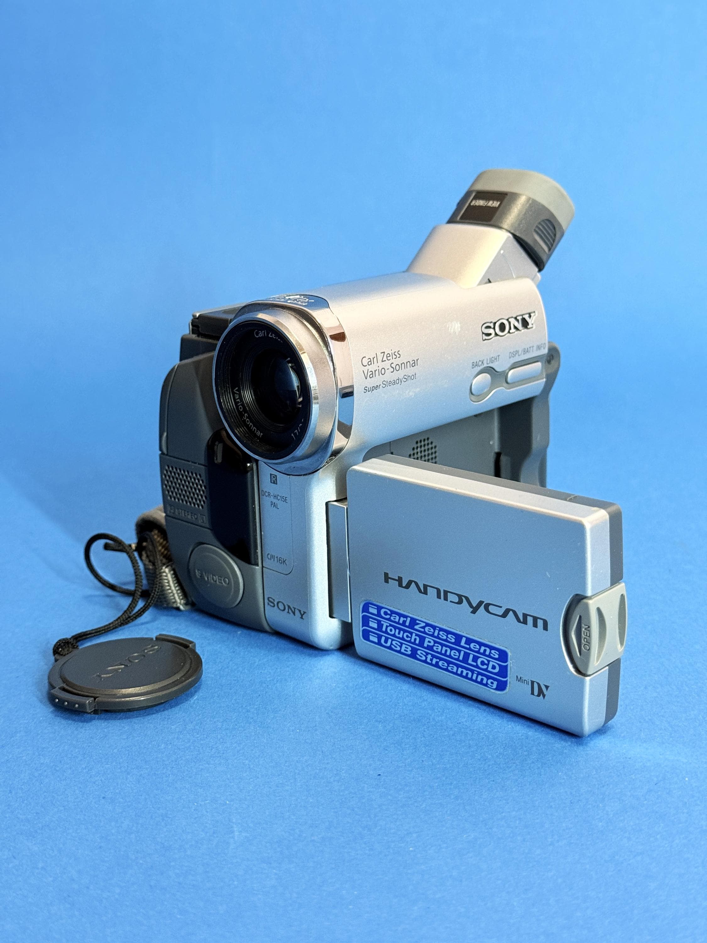 Sony Handycam DCR-HC15E PAL Minidv - Digital Video Camera Recorder