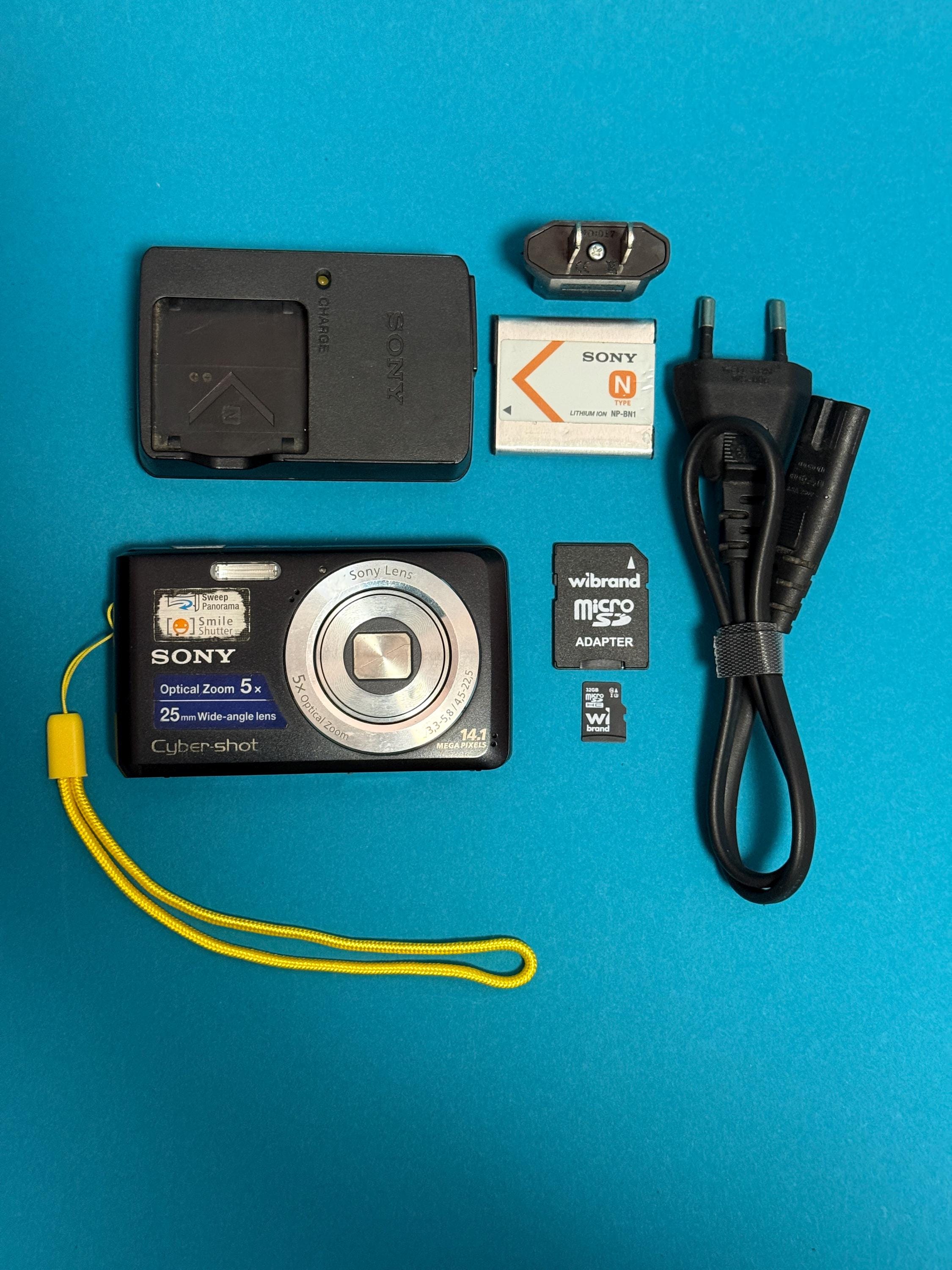 Sony Cyber-shot DSC-W520 Black 14.1MP Digital Camera - Y2K (SD 32