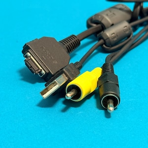 【中古】「非常に良い」オーム電機 AVケーブル VIS-C0201 [1m] オーム電機 VIS-C0201 [1m] オークション比較 - 価格.com