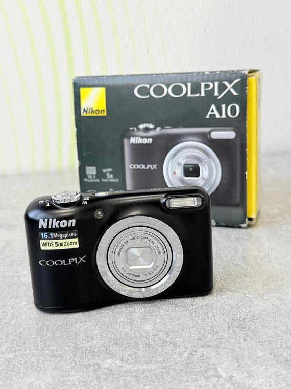 カメラ YFC-3 Nikon COOLPIX A10