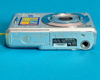 ソニー サイバーショット DSC-W35 7.2 MP コンパクトデジタルカメラ
