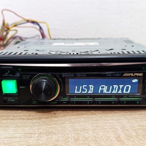 Alpine CDE-173BT Car Stereo: Bluetooth, CD, MP3, USB, Aux