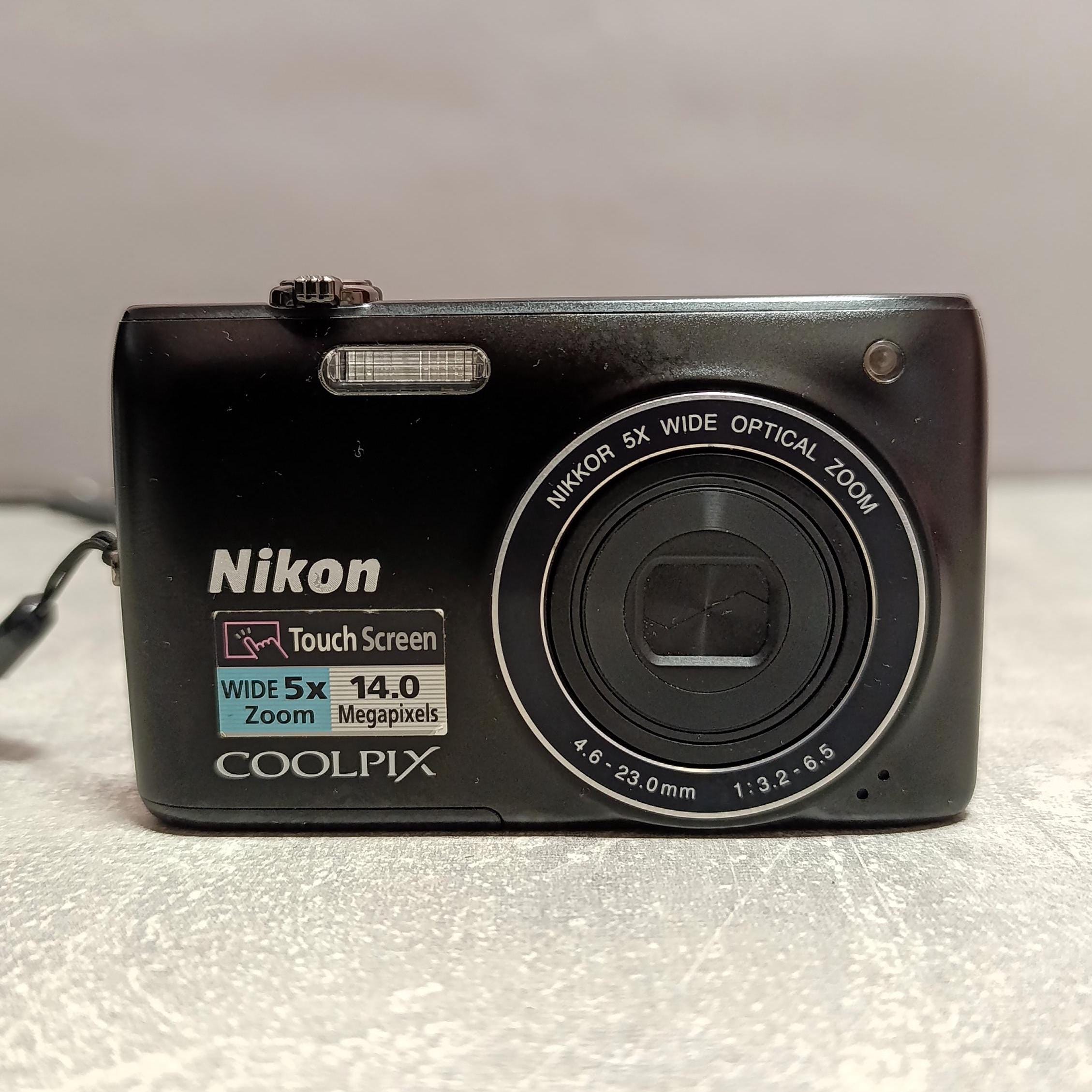 Nikon Coolpix S4150 Touchscreen Digital Compact Camera Set