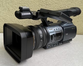 Sony DCR-VX2200E PAL Digital Video Camera Recorder Minidv NEW