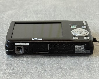 ニコン COOLPIX S203 ビンテージデジタルカメラ 10MP / コンパクト