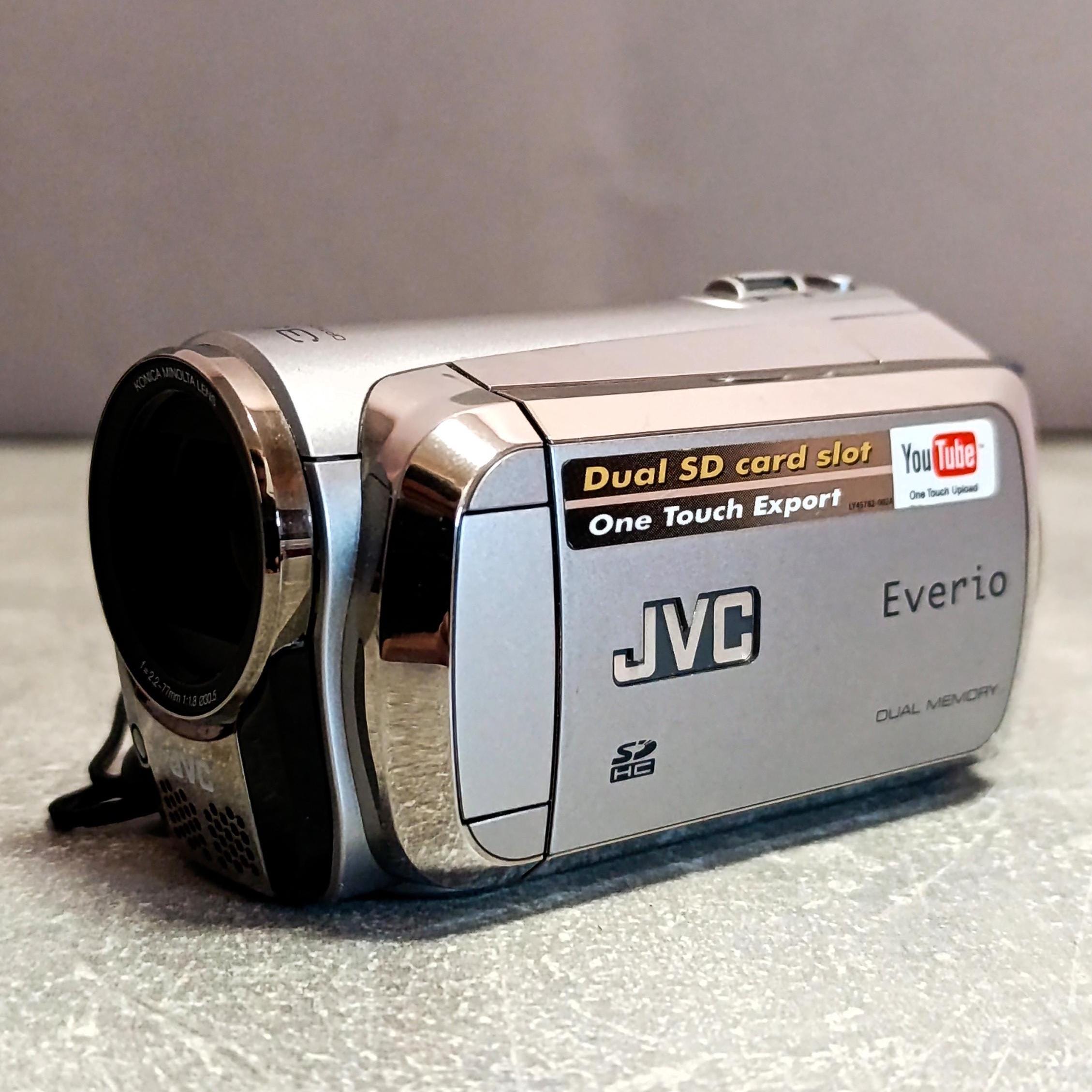 JVC Everio GZ-MS95SE Camcorder Digital Video Camera SD 8 Gb