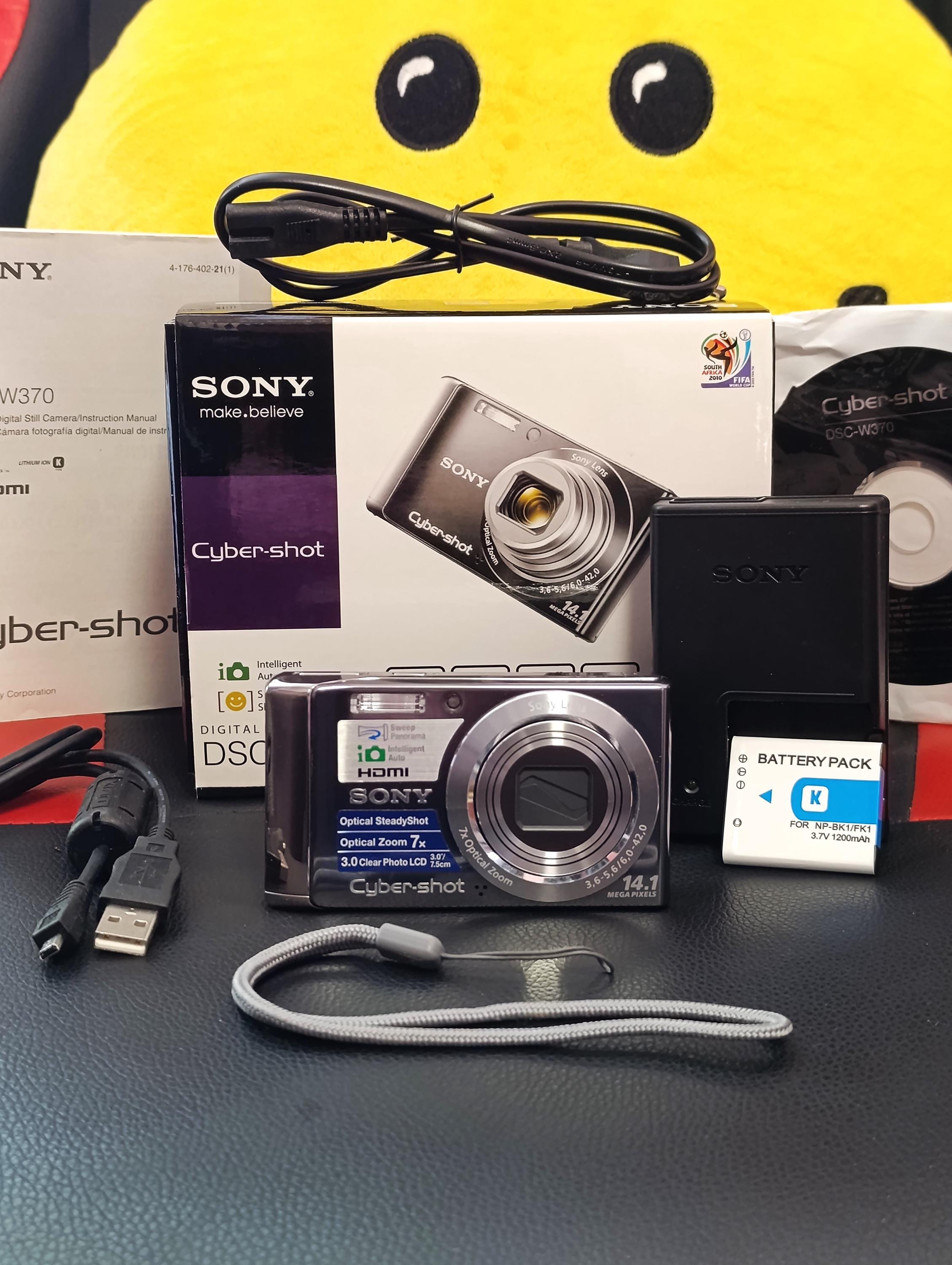 ソニー サイバーショット DSC-W370: 14.1MP 7倍ズーム デジタルカメラ