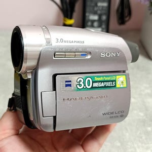 Sony DCR-HC96E Minidv Handycam Recorder Digital Video Camera
