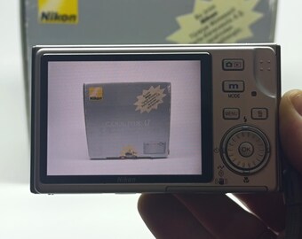 Nikon Coolpix S7 Digital Camera Silver 7.1 MP - Full Set of
