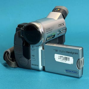 Sony DCR-TRV33 Minidv Camcorder – Carl Zeiss Lens – Tested