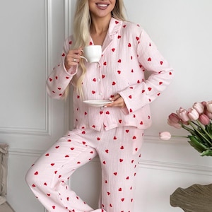 Bridesmaid Pajamas, Bridal Party Pajamas, Bridesmaid Proposal, Bachelorette Party, Matching Pajama, Pajama Set Women Personalized Gifts
