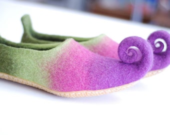 Fairy shoes felted slippers from wool in green pink purple or any other color, Custom made pair, any size an color