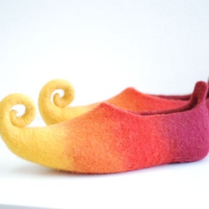 Fairy shoes, felted slippers from wool in yellow orange red or any other color, Custom made pair of pixie, elf shoes, any size and color