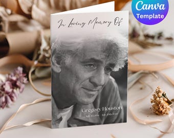 Op de afbeelding: Een zwart-witfoto van een man op een witte kaart met de tekst "In Loving Memory Of Gregory Houston July 20, 1954 July 20th 2024".
