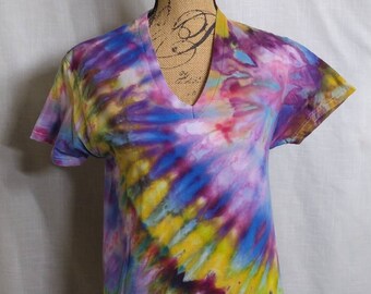 Ice Dyed V Neck Tee Shirt in Brilliant Purple and Yellow size Small