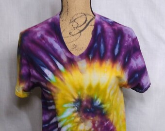 Ice Dyed V Neck Tee Shirt Brilliant Purple and Yellow Spiral Pattern Tie Dye Unisex size Small