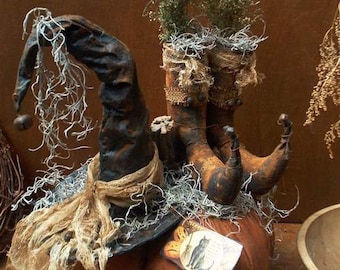 Primitive Grungy Halloween Pumpkin, Witch Hat and Boots - Immediate Download