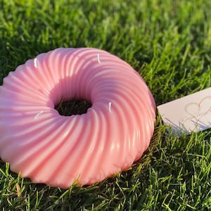 Donut candle, spiral donut, large candle decoration, handmade candle, scented candle