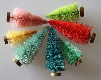 Retro Frosted Bottle Brush Trees - Set of 7 Retro Christmas Trees - Miniature Vintage Style 1950s Colors Holiday Sisal Tree