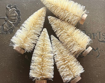 Frosted Natural Sisal Trees - Set of 5 Vintage Style Bottle Brush Trees - 4 Inch Off White Winter Putz Village Decoration Display