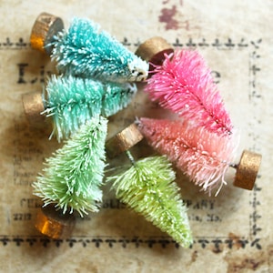 Pastel Bottle Brush Trees - Set of 6 Gumdrop Tiny Trees 1-1/2 Inches Tall - Miniature Blythe Dollhoue Trees - Retro Christmas Holiday