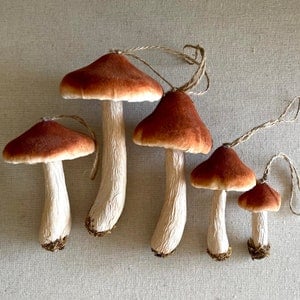 Décorations de champignons en velours marron, 6 tailles, décorations de champignon vénéneux des bois pour arbres et couronnes, présentoir de vacances