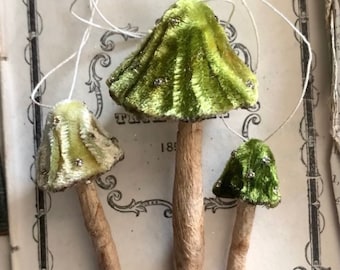 EMERALD GREEN Silk Velvet Mushroom Ornament Set of 3 - Made to Order Woodland Toadstool Holiday Decorations - Handmade Fairy Mushrooms