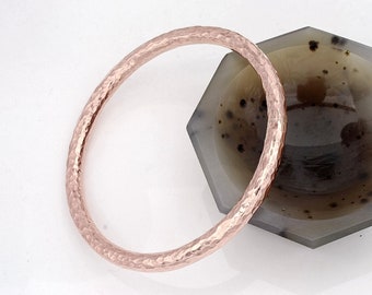 Handmade classic 5 mm copper bangle, hammered round copper bangle, sturdy copper bangle bracelet, solid copper jewellery, anniversary,  2.4"