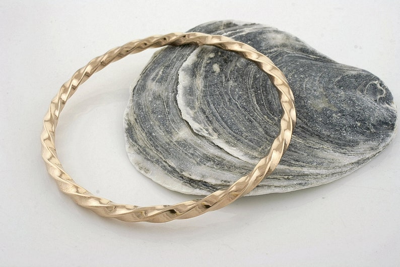 Chunky twisted sleek brass bangle bracelet 2.91 image 5