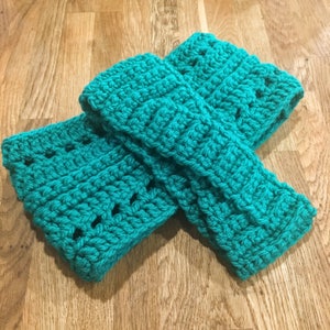 Cabled Chunky Crochet Cowl w/Matching Earband