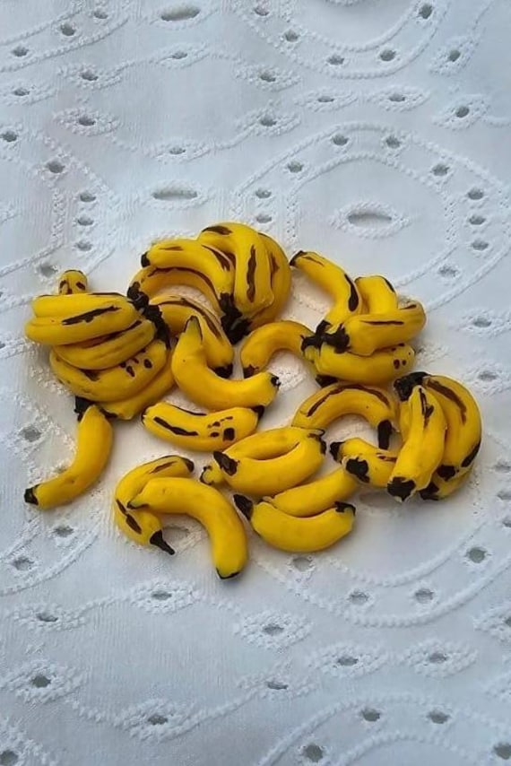 Banana 1:12 Scale Dollhouse Fruit Adorable Gift for Women, Kitchen Decor,  Hobby Present