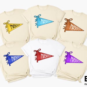 Maglietta con gagliardetto mascotte personalizzato, maglietta personalizzata con spirito scolastico, maglietta della squadra con bandiera acquerellata, felpa con colori coordinati per il ballo di fine anno