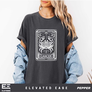 Komfort Farben Krebs Shirt, Krebs Tarot Karte Sweatshirt, Tarot Karte Tee, Sternzeichen Shirt, Sternzeichen Krebs Shirt, Geburtstagsgeschenk, Geschenk für sie