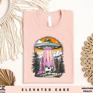 UFO Cow Abduction T-Shirt, Funny Retro Alien Graphic Tee, Vintage UFO Shirt, Unisex Oversized Paranormal Cow Sweatshirt