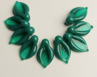 Set of 9 Lampwork Leaf Beads in Dark Emerald Opal Green Glass, esmeralda, lampwork leaves, lamp glass bead