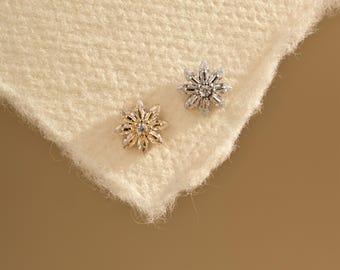 Cz Flower Titanium Labret, Threadless Tragus, Conch Earring