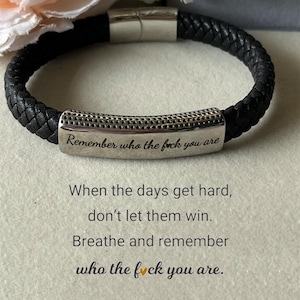 Braccialetto Self Reminder - Ricorda chi diavolo sei, Braccialetto con incisione, Regalo di compleanno per lei, Regalo di Natale, Braccialetto ispiratore