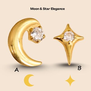 Puede incluir: Pendientes dorados con diseño de luna creciente y estrella, cada uno adornado con una gema transparente. El texto "Moon & Star Elegance" es visible. Los pendientes se presentan sobre un fondo neutro.