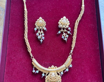 22k solid gold intricate Indian style adjustable necklace plus earring set with red and white beads