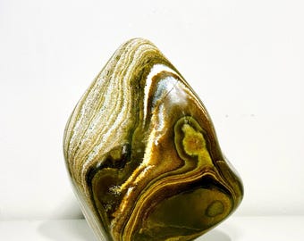 Large Golden Crest Ribbon Jasper Freeform – 11 lbs