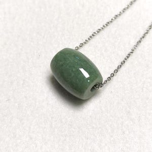 Collier pendentif en jadéite en forme de seau vert, collier cylindrique en jade, jadéite de type A véritable, bijoux en jade, cadeaux d'anniversaire, jadéite fait main