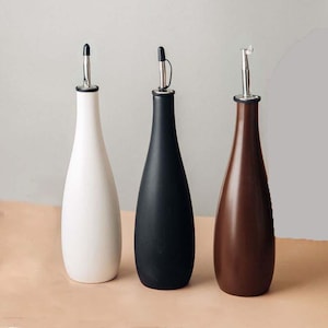 Ceramic Olive Oil Dispenser Bottle - Cooking Oil Container - Minimalist Oil Bottle - Vinegar Bottle for Kitchen 600ml/20oz