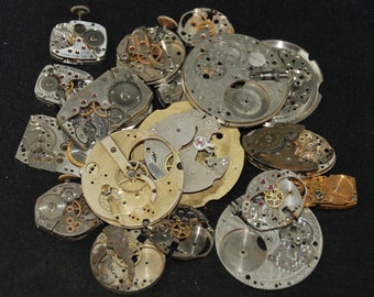 Steampunk Watch Movements Parts Cogs Gears  Assemblage MR 43