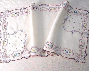 Vintage Table Runner Floral Geometric Embroidered Dresser Scarf Antique Linens 16"x36" Hand Embroidery Shadow Work Arts and Crafts