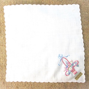 Vintage Embroidered Handkerchief Swiss Hankie with Tag MWT NOS Mint Basket Embroidery Scalloped Hem